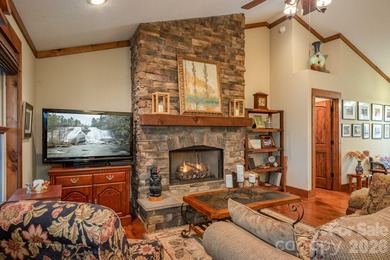 Mountain Elegance at 1600 Black Oak Drive Nestled in the heart on Sapphire National Golf Club in North Carolina - for sale on GolfHomes.com, golf home, golf lot