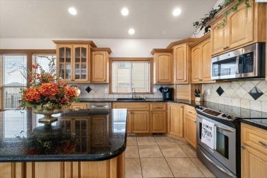 MLS# 284473 Custom built Parade Home that backs up to Horn on Horn Rapids Golf Club in Washington - for sale on GolfHomes.com, golf home, golf lot