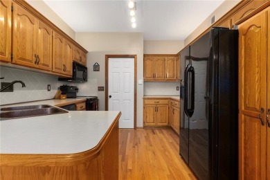 Welcome home to lake life in Harborview! This gorgeous reverse 1 on Paradise Pointe Golf Complex in Missouri - for sale on GolfHomes.com, golf home, golf lot