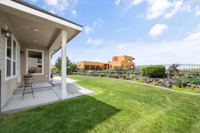 MLS# 284473 Custom built Parade Home that backs up to Horn on Horn Rapids Golf Club in Washington - for sale on GolfHomes.com, golf home, golf lot