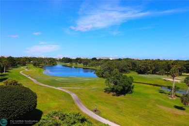 Beautiful Completely Remodeled F-Model offers the most on Oaks Country Club in Florida - for sale on GolfHomes.com, golf home, golf lot