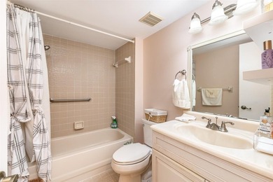 This beautifully updated 2-bedroom, 2-bathroom villa is ready on Deer Creek Golf Club in Florida - for sale on GolfHomes.com, golf home, golf lot