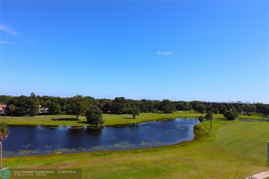 Beautiful Completely Remodeled F-Model offers the most on Oaks Country Club in Florida - for sale on GolfHomes.com, golf home, golf lot