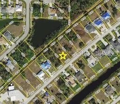 Adjacent lot (413 Boundary) is also for sale for an additional on Pinemoor West Golf Club in Florida - for sale on GolfHomes.com, golf home, golf lot