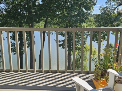 PREMIUM LAKE LOCATION! LAKE VIEWS FROM BALCONY, LIVING ROOM on Lake Barrington Shores Golf Course in Illinois - for sale on GolfHomes.com, golf home, golf lot