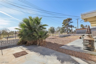 No HOA, on a golf course, and RV Parking! This well maintained on Desert Rose Golf Course in Nevada - for sale on GolfHomes.com, golf home, golf lot