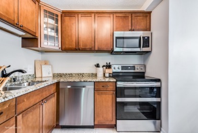 Welcome to 1800 Huntington Blvd Unit #203 - a beautifully on Hilldale Golf Club in Illinois - for sale on GolfHomes.com, golf home, golf lot