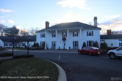 Welcome to 113N Gloucester Way, an inviting 2-bedroom on Rossmoor Golf Club in New Jersey - for sale on GolfHomes.com, golf home, golf lot