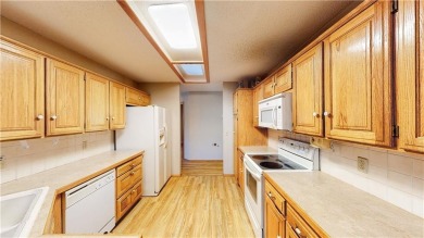 Fantastic location--a half a mile to Scottsdale Golf Course and on Bella Vista Country Club - Scottsdale in Arkansas - for sale on GolfHomes.com, golf home, golf lot