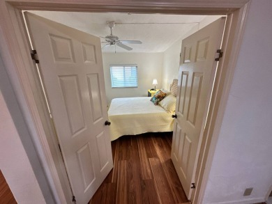 This 2-bedroom, 2 bathrooms Palm Harbor home is located on the on Del Tura Golf and Country Club in Florida - for sale on GolfHomes.com, golf home, golf lot