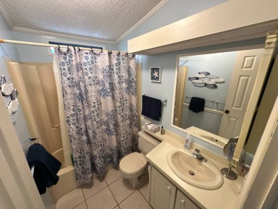 This 2-bedroom, 2 bathrooms Palm Harbor home is located on the on Del Tura Golf and Country Club in Florida - for sale on GolfHomes.com, golf home, golf lot