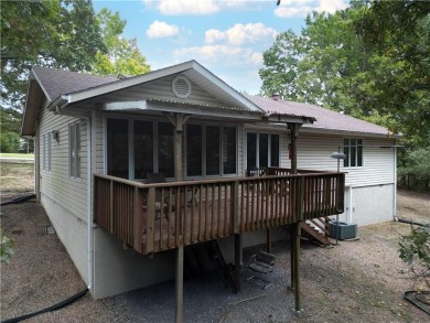 Fantastic location--a half a mile to Scottsdale Golf Course and on Bella Vista Country Club - Scottsdale in Arkansas - for sale on GolfHomes.com, golf home, golf lot