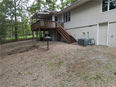 Fantastic location--a half a mile to Scottsdale Golf Course and on Bella Vista Country Club - Scottsdale in Arkansas - for sale on GolfHomes.com, golf home, golf lot
