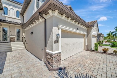 This stunning three-bedroom, two-bath second floor coach home on Lakewood National Golf Club in Florida - for sale on GolfHomes.com, golf home, golf lot