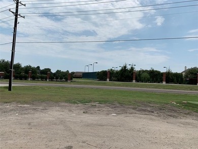 Perfect for a medical practice, dental, retail strip, restaurant on Buffalo Creek Golf Club in Texas - for sale on GolfHomes.com, golf home, golf lot