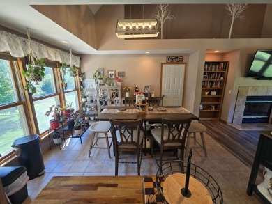 Wonderful country setting just across from the Apple Canyon Lake on Apple Canyon Lake Golf Course in Illinois - for sale on GolfHomes.com, golf home, golf lot