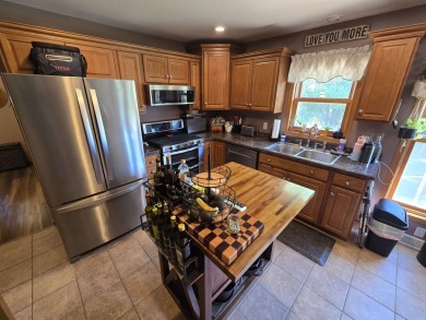 Wonderful country setting just across from the Apple Canyon Lake on Apple Canyon Lake Golf Course in Illinois - for sale on GolfHomes.com, golf home, golf lot