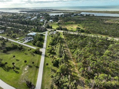 11,000 sq. ft. residential building lot located in the deed on Rotonda Golf and Country Club The Links Course in Florida - for sale on GolfHomes.com, golf home, golf lot