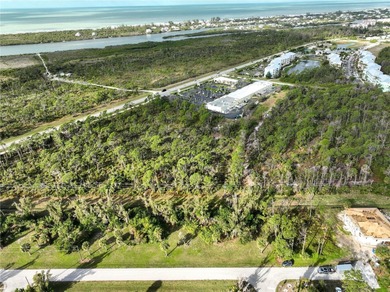 11,000 sq. ft. residential building lot located in the deed on Rotonda Golf and Country Club The Links Course in Florida - for sale on GolfHomes.com, golf home, golf lot