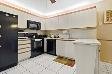 Calling ALL GOLFERS & SNOWBIRDS! Pristine, Beautiful & LARGE, 3 on  in Florida - for sale on GolfHomes.com, golf home, golf lot