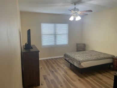 Corner lot, next to cul-de-sac, 2 BR, 2 BATH Seabrook Model on The Links at Carillon in Illinois - for sale on GolfHomes.com, golf home, golf lot