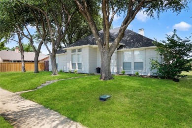 Discover your perfect family haven in this updated home! Ideally on Stewart Peninsula Golf Course in Texas - for sale on GolfHomes.com, golf home, golf lot