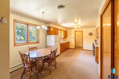 ORIGINAL OWER HOME! This 3+ bedroom ranch was custom built in on The Bridges At Beresford in South Dakota - for sale on GolfHomes.com, golf home, golf lot