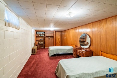 ORIGINAL OWER HOME! This 3+ bedroom ranch was custom built in on The Bridges At Beresford in South Dakota - for sale on GolfHomes.com, golf home, golf lot