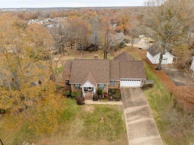 Location. Location. Location. This custom built, one-owner home on The Course at River Oaks in Arkansas - for sale on GolfHomes.com, golf home, golf lot