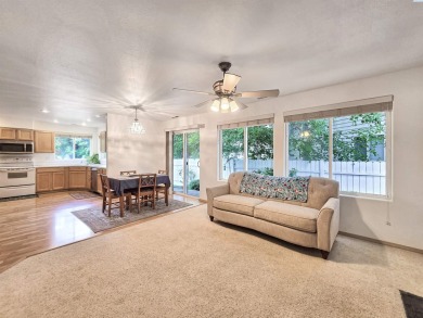 MLS# 284484 Welcome to this inviting, light, and bright on Horn Rapids Golf Club in Washington - for sale on GolfHomes.com, golf home, golf lot