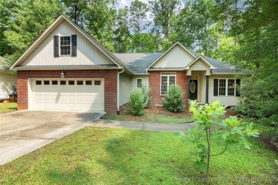 Adorable home located in the gated and golf community of on Carolina Trace Country Club in North Carolina - for sale on GolfHomes.com, golf home, golf lot