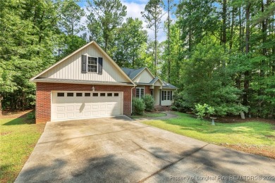 Adorable home located in the gated and golf community of on Carolina Trace Country Club in North Carolina - for sale on GolfHomes.com, golf home, golf lot