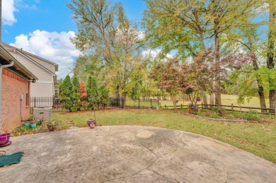 Welcome to your dream home on the Quail Ridge Golf Course! This on Quail Ridge Golf Course in Tennessee - for sale on GolfHomes.com, golf home, golf lot