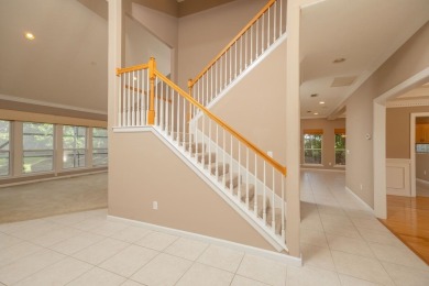 Set In A Quiet Cul-de-sac,This 3-bedroom,2.5-bath Lakefront Home on Marsh Creek Country Club in Florida - for sale on GolfHomes.com, golf home, golf lot