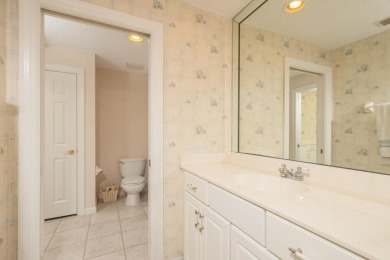 Set In A Quiet Cul-de-sac,This 3-bedroom,2.5-bath Lakefront Home on Marsh Creek Country Club in Florida - for sale on GolfHomes.com, golf home, golf lot