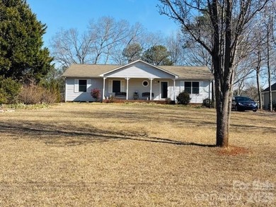 This is what you've been waiting for....A reasonably priced on Piney Point Golf Club in North Carolina - for sale on GolfHomes.com, golf home, golf lot