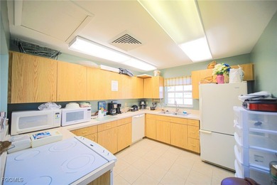 PRICE REDUCTION! VERY MOTIVATED SELLER! You Will Be Amazed By on Whiskey Creek Country Club in Florida - for sale on GolfHomes.com, golf home, golf lot