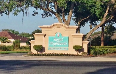 2021 HVAC system! 2+ golf cart garage with air-conditioned on Monarch At Royal Highlands in Florida - for sale on GolfHomes.com, golf home, golf lot