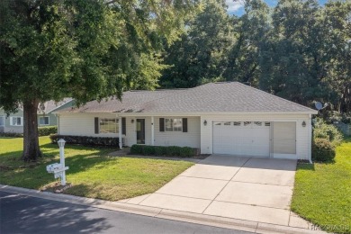 Charming 2-Bedroom Home in the Sought-After 55+ Spruce Creek on Preserve Golf Club in Florida - for sale on GolfHomes.com, golf home, golf lot