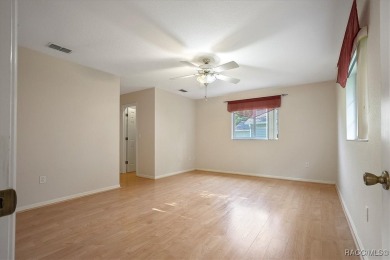 Charming 2-Bedroom Home in the Sought-After 55+ Spruce Creek on Preserve Golf Club in Florida - for sale on GolfHomes.com, golf home, golf lot