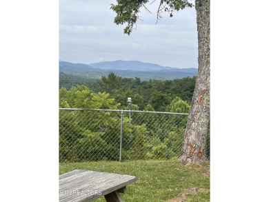 This 2-bedroom 1 bath luxury condo can accommodate up to 6 on Bent Creek Golf Course in Tennessee - for sale on GolfHomes.com, golf home, golf lot