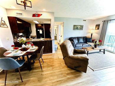 This 2-bedroom 1 bath luxury condo can accommodate up to 6 on Bent Creek Golf Course in Tennessee - for sale on GolfHomes.com, golf home, golf lot