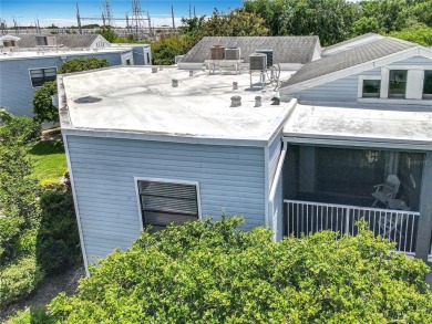 -Approved  Fully Furnished Condo in Ventura Golf  Country Club - on Ventura Country Club in Florida - for sale on GolfHomes.com, golf home, golf lot