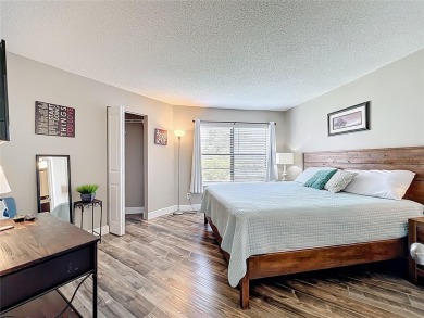 -Approved  Fully Furnished Condo in Ventura Golf  Country Club - on Ventura Country Club in Florida - for sale on GolfHomes.com, golf home, golf lot