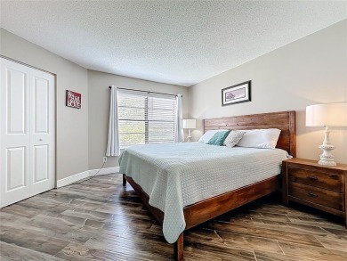 -Approved  Fully Furnished Condo in Ventura Golf  Country Club - on Ventura Country Club in Florida - for sale on GolfHomes.com, golf home, golf lot