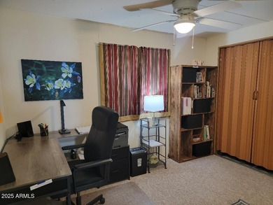 This is a lovely 2 bedroom 2 bath partially furnished home on 3 Parks Fairways in Arizona - for sale on GolfHomes.com, golf home, golf lot