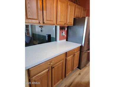 This is a lovely 2 bedroom 2 bath partially furnished home on 3 Parks Fairways in Arizona - for sale on GolfHomes.com, golf home, golf lot