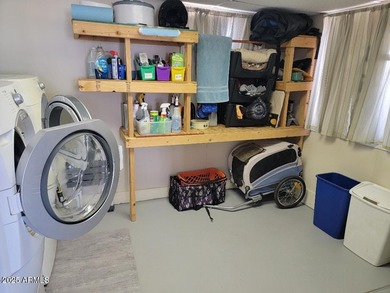 This is a lovely 2 bedroom 2 bath partially furnished home on 3 Parks Fairways in Arizona - for sale on GolfHomes.com, golf home, golf lot