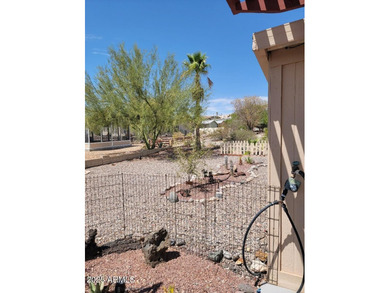 This is a lovely 2 bedroom 2 bath partially furnished home on 3 Parks Fairways in Arizona - for sale on GolfHomes.com, golf home, golf lot