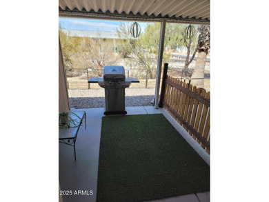 This is a lovely 2 bedroom 2 bath partially furnished home on 3 Parks Fairways in Arizona - for sale on GolfHomes.com, golf home, golf lot